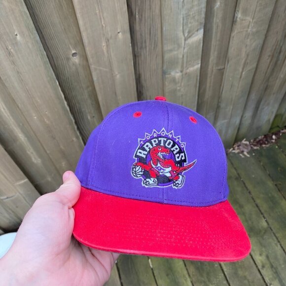Vintage Adidas Harwood Classics NBA Toronto Raptors Hat - Picture 5 of 7
